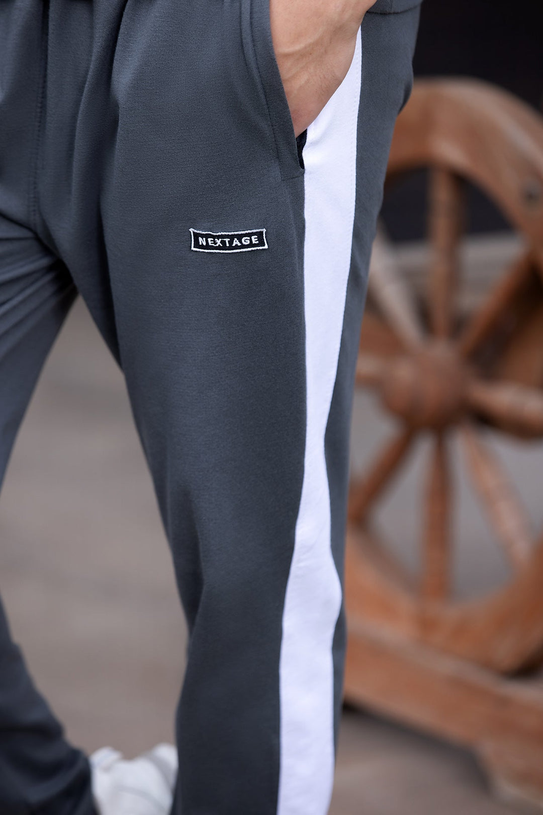 Invisible Zip Detail Grey Tracksuit